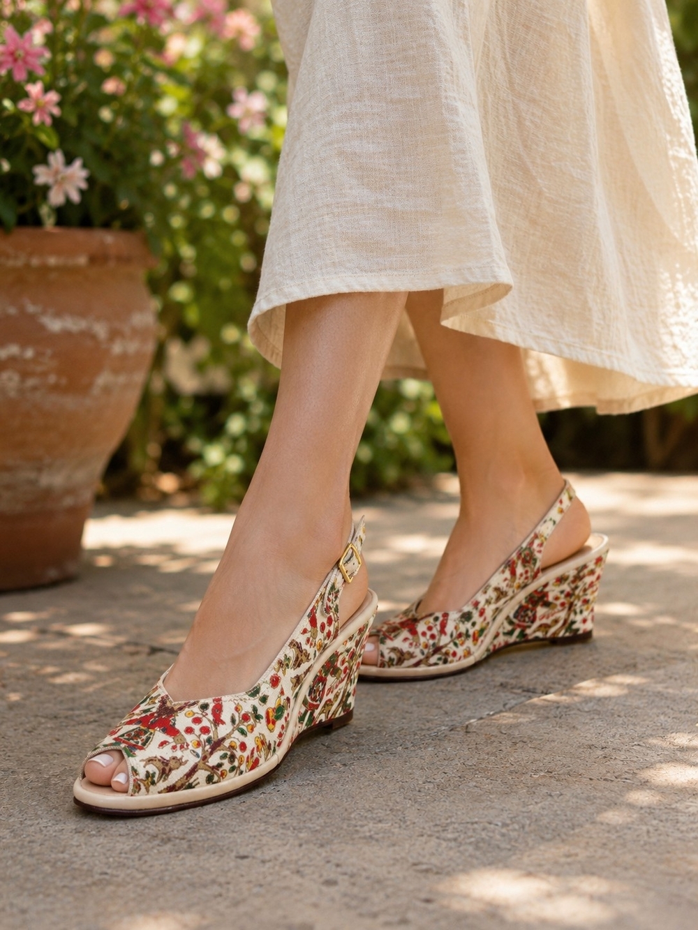 Vintage Cobbies Red Cross Printed Slingback Wedge Heels Cottagecore Summer 8N